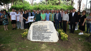 Kaldırılan ulusal çevre andı piri reis parkında yerine kondu
