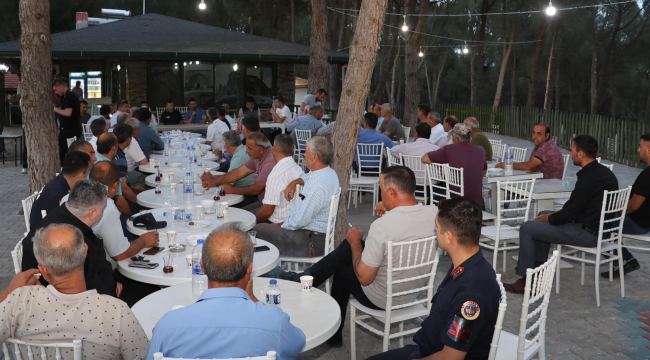 Kula'da artarda çıkan yangınların önlenmesi için muhtarlar topladı