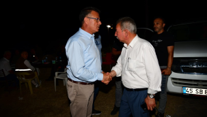 Öküzcüoğlu Salihli'deki orman yangınını söndürmeye koştu