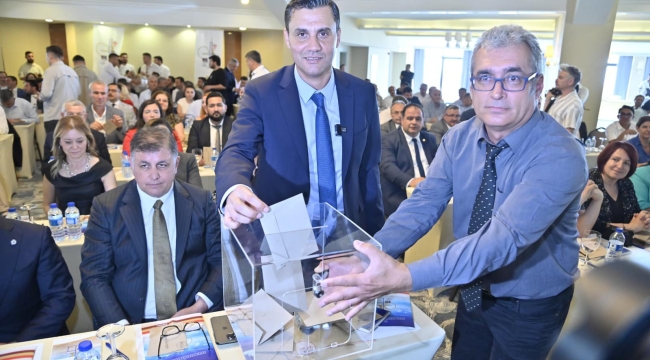 Oy birliğiyle Ege belediyeler birliği başkanlığına seçilen başkan Zeyrek'ten umut dolu açıklamalar