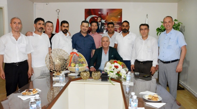 Pazarcılar odasından başkan Destan'a kutlama ziyareti