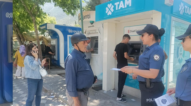 Polisten vatandaşlara sahte para uyarısı