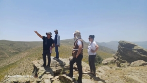 Salihli'de çekirge ile mücadele çeliması