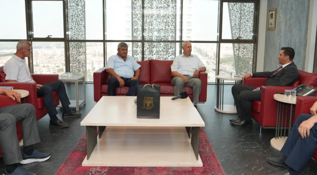 Tariş heyetiyle görüşen başkan Zeyrek'üreticinin yüzünü güldürmeliyiz'