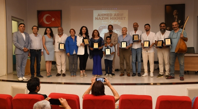 Ünlü şairler anıldı