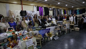 Ürünler el emegi sergisinde vatandaşların beğenisine sunuldu