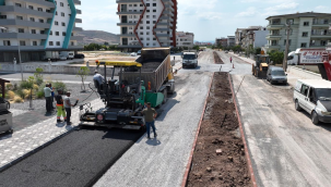 Akhisa asfatlanıyor