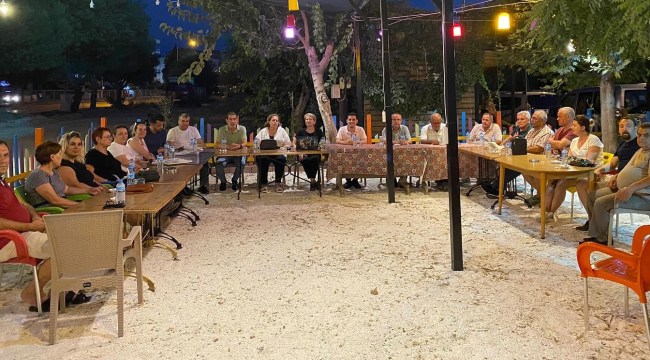 Akhisar ilçe yönetimi Atatürk mahallesinde toplandı