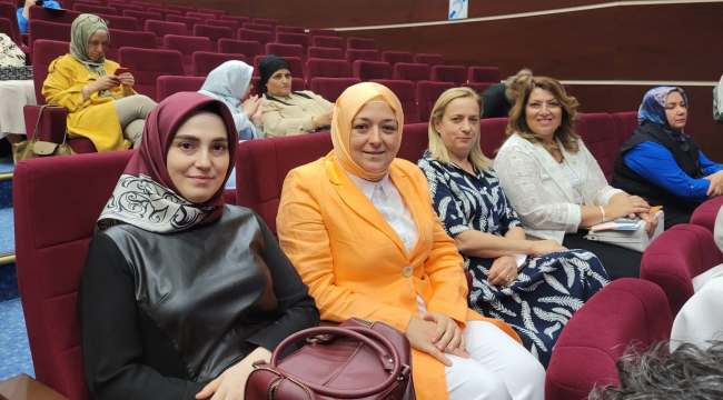 AKP Ege bölgesi kadın kolları istişere toplantısına Kaplan'da katıldı
