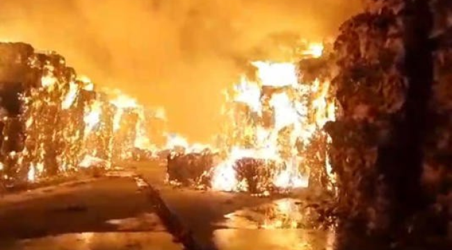 Aydın'daki yangını söndürmeye Manisa itfaiyeside katıldı