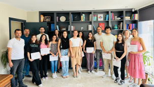 Başarılı kursiyerler belgelerini aldı