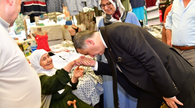 Başkan Balaban'ın pazaryeri ziyaretine başkan Bulgay'da katıldı