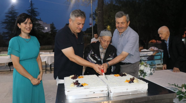 Başkan Büke'den huzurevi ve rehabilitasyon yaş günü kutlaması