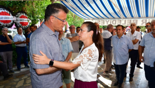 Başkan Öküzcüoğlu'nu acı gününde yanlız bırakmadılar