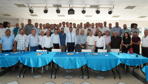 Başkan Zeyrek Kırkağaç'ta muhtarlar toplantısına katıldı