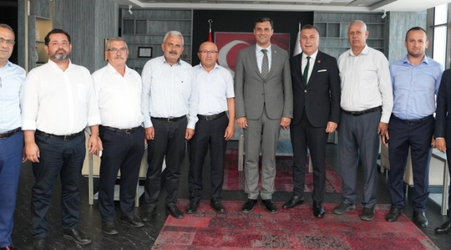 Başkan Zeyrek'ten hem üzüm üreticisini hem de Tariş'i mutlu edecek proje