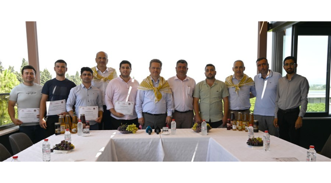 Canları pahasına 3 köyü yanmaktan kurtaran 6 çiftçi ödüllendirildi