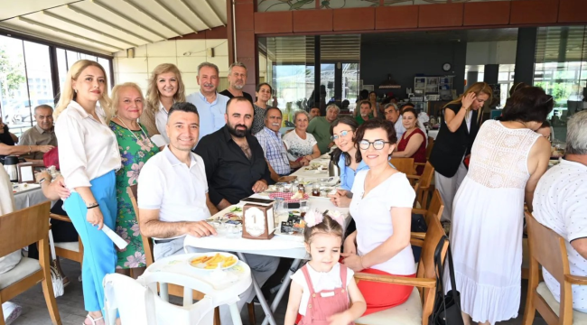 CHP'liler kadın kolları kahvaltısında bir araya geldi