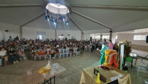 Demirci'de çoçuklar yaz eğlencesinde doyasıya eğlendi