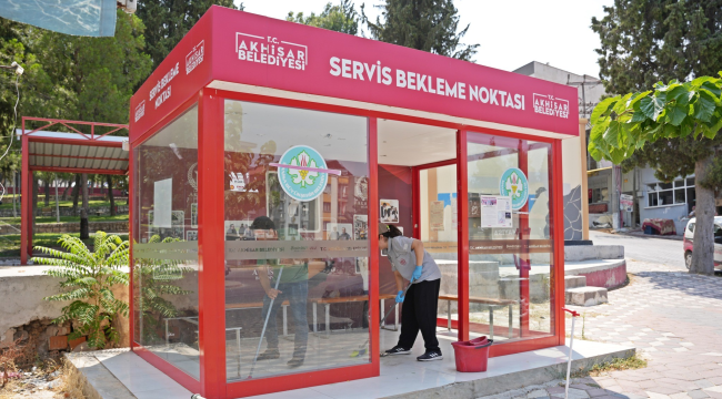Kapalı servis bekleme durakları temizlendi