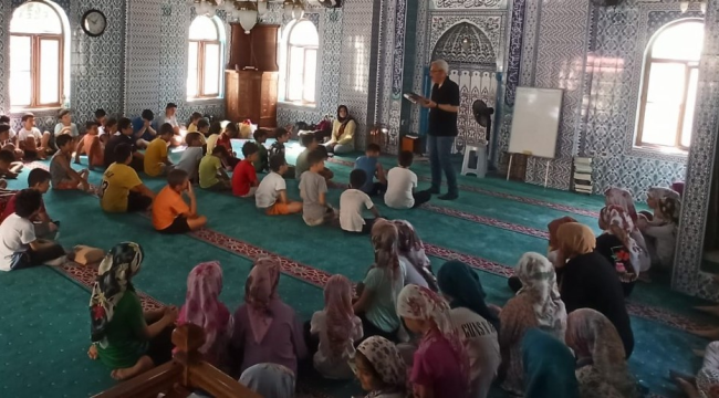 Kur'an kursu öğrencilerine Turgutlu tarihi anlatıldı