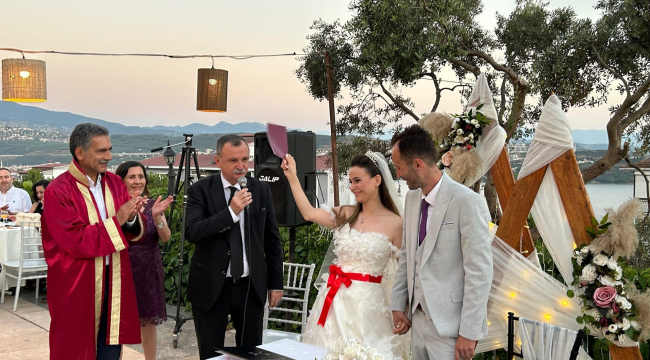 Nikahı Gemlik belediye başkanı kıydı