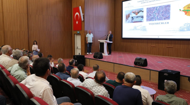 Şehzadeler ve Yunusemre muhtarlarına toprak bilgilendirme toplantısı