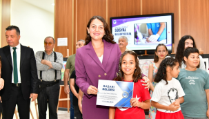 30 agustos resim yarışmasında dereceye girenler ödüllerini aldı