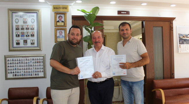 Başarılı emlak danışmanları belgelerini aldı