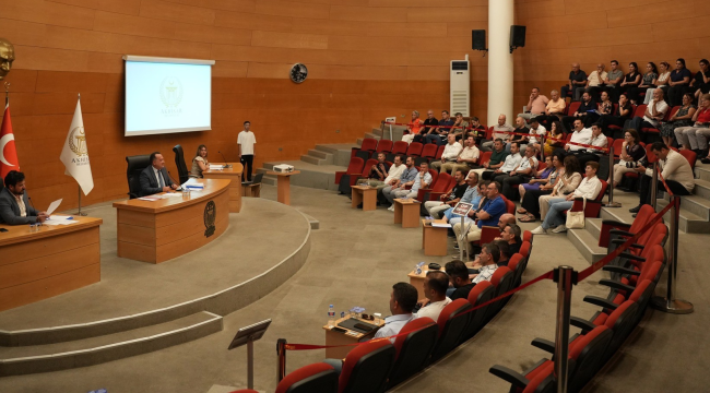 Başkan Dutlulu''Köpekleri öldürün diye bağıranların fikri alınmış bir belediyeden fikir alınmadı''