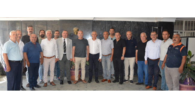Başkan Yüksel istişare toplantısına meslek odaları başkanlarıyla birlikte katıldı