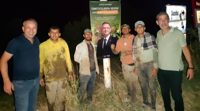 CHP'liler sabahlara kadar köy-köy, belde-belde dolaşıp miting ilanlarını dağıttı