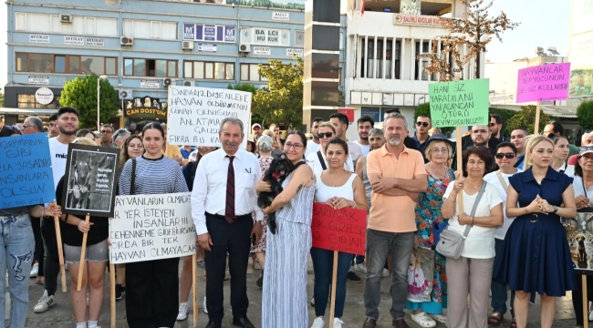 CHP Salihli kadın kollarından ''katliama hayır'' eylemi