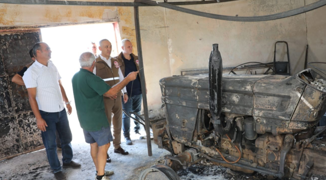 Müdür Öztürk yangında zarar gören tarım alanlarınıda gezdi