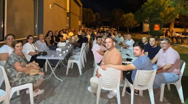 Reşatbey Mahallesinde halka açık CHP ilçe yönetim toplantısı