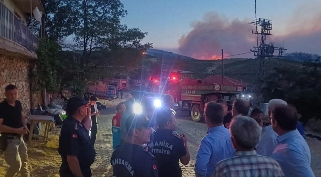 Vali,kaymakam,ve belediye başkanı yangın yerinde