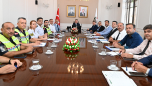 Vali Ünlü başkanlığında eğitim öncesi güvenlik toplantısı