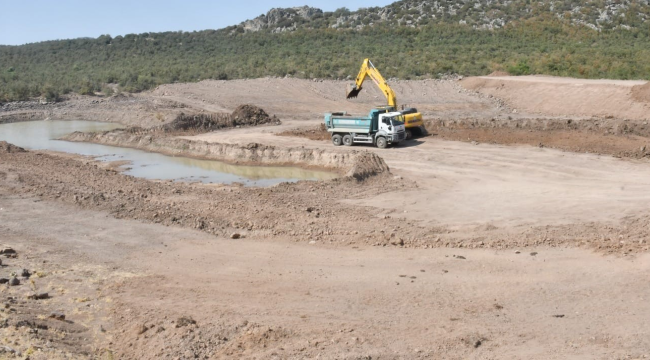Yüzlerce dönüm arazi suya kavuşacak