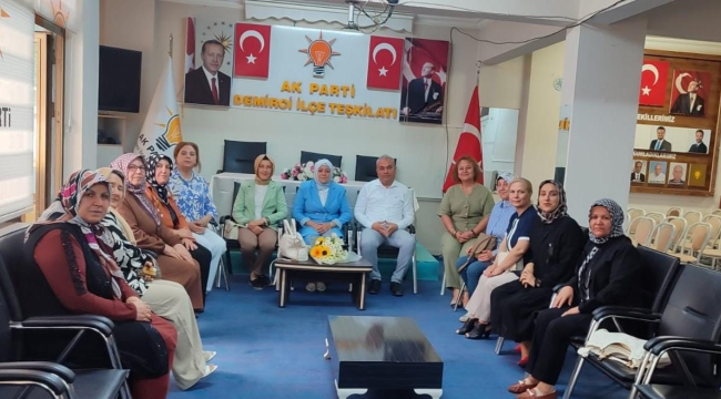AKP kadın kolları başkanı Kaplan Demirci'de
