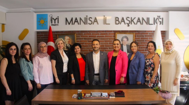 Kadınlara şiddete sert tepki gösteen başkan İksir''ne yazık ki devlet bu konuda üç maymunu oynuyor''