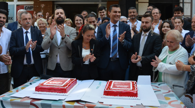 Eşi benzeri yok,Dünyada tek parti CHP 101 yaşında