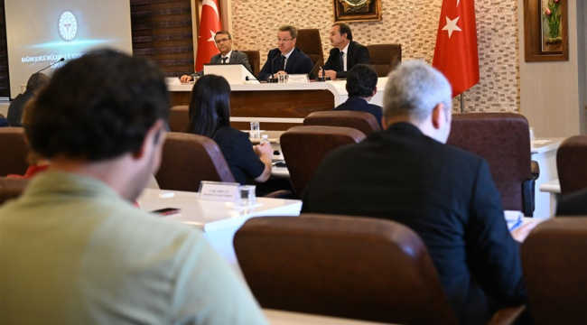 Vali Ünlü''bağımlılık küresel bir halk sağlığı sorunu''