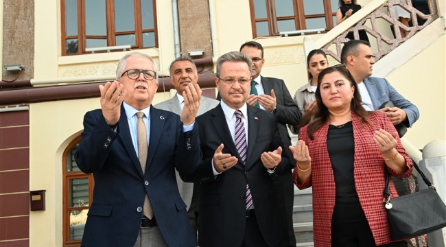 Vali Ünlü, Manisa'ya veda etti