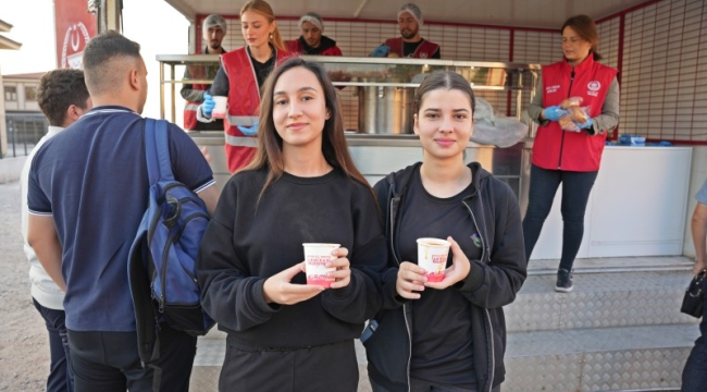 Akhisar belediyesinden öğrencilere çorba ikramı başlıyor