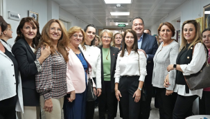 Akhisar'da "camın büyüsü" adlı sergi açıldı