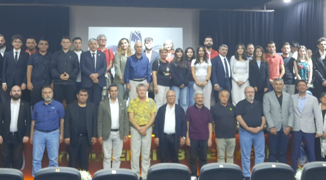 Artık gençlerinde meclisi var