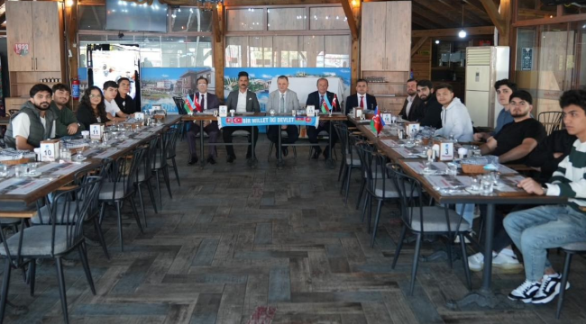 Başkan Balaban Azerbaycanlı öğrencilrele kahvaltıda buluştu