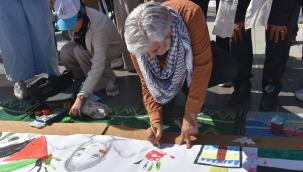 Başkan Hızlı Filistinli çocuklar için çiziyoruz etkinliğe katıldı