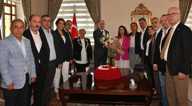 CHP il yönetiminden vali Özkan ve baro başkanı Malay'a hayırlı olsun ziyareti