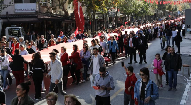 CHP'nin düzenlediği muhteşem cumhuriyet yürüyüşü